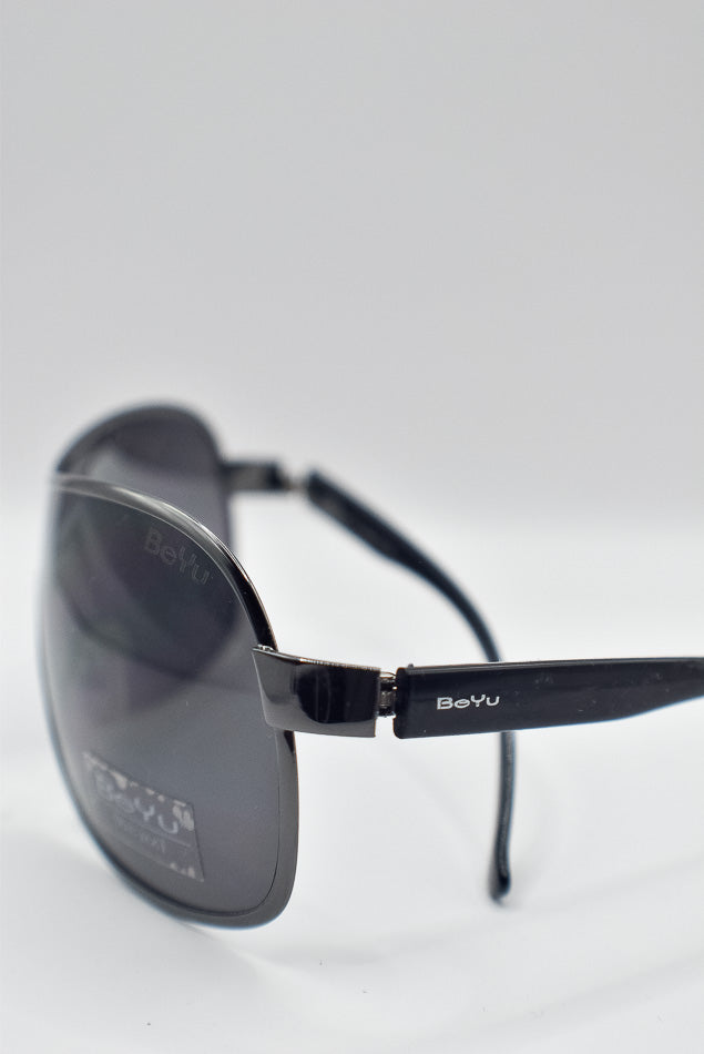 Black sunglasses with 'BeYu' branding on a light gray background